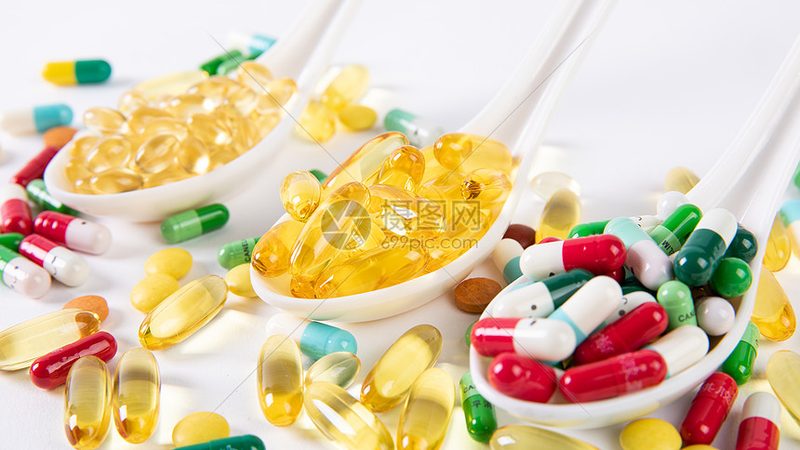 为了避免选购误区，中老年消费者在选购保健食品时，应关注以下关键指标：